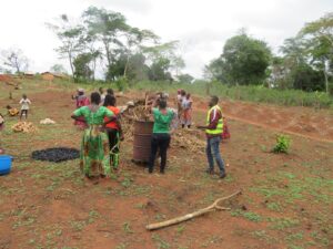 Lire la suite à propos de l’article RAPPORT FORMATION, PRODUCTION DU BIOCHAR ET MISE SUR PIED DES PARCELLES EXPERIMENTALES MARS ET AVRIL 2024